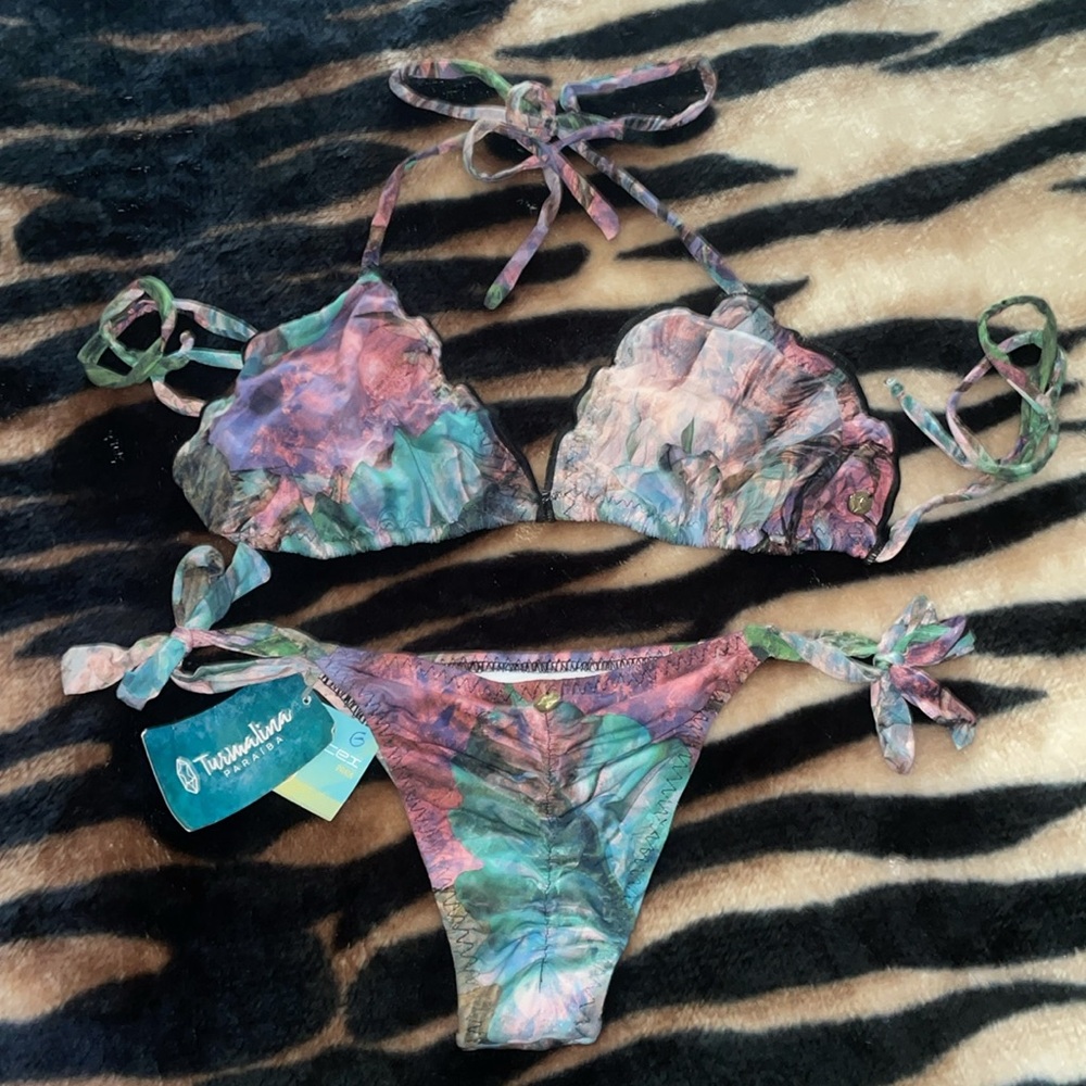 New! Gorgeous bikini